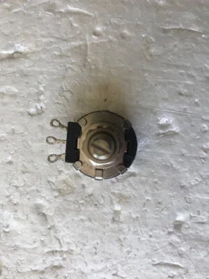 Varistor Clarostat Modelo RV4NAVSD153A, 15 K Ohm-S, 53C3-15K-S, Nuevo Foto 1 de 4