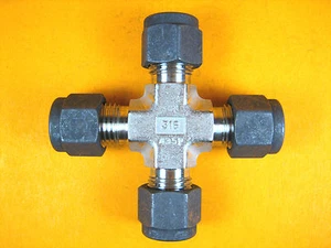 Parker - 5 KBZ-SS - SS Tube Union Cross, 5/16" - Bild 1 von 3