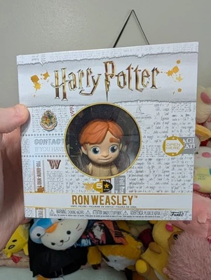 Mini figura de acción Funko 5 estrellas Harry Potter: Ron Weasley Herbology 3" Foto 1 de 3