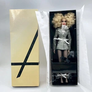 Integrity Toys AvantGuards "Aphrodisiac" Jason Wu - Picture 1 of 13