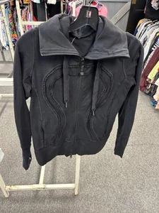 Lululemon Athletica In Stride schwarz Rüschen durchgehender Reißverschluss Jacke Laufen Yoga - Gr. 6* - Bild 1 von 6