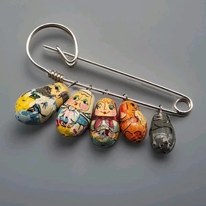 Vtg Russian Nesting Dolls Lacquer Brooch Pin Handpainted Family Dog Cat READ - Picture 1 of 9