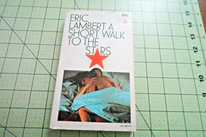 A SHORT WALK TO THE STARS BY ERIC LAMBERT 1969 RARE CORGI BOOKS UK FICTION - Picture 1 of 3
