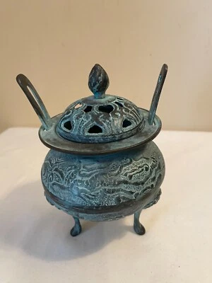 Quemador de incienso japonés de bronce Foto 1 de 3