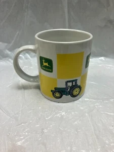 JOHN DEERE KAFFEETASSE/TASSE MIT TRAKTOREN UND DEERE LOGO VON GIBSON LIZENZIERTER PROD. - Bild 1 von 6