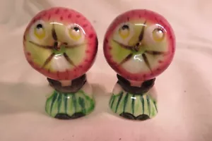 PAR DE AGITADORES ANTROPOMÓRFICOS DE SAL Y PIMIENTA FRUIT PEOPLE DE COLECCIÓN - Imagen 1 de 4