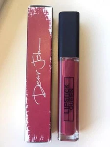 NUEVO EN CAJA LÁPIZ LABIAL QUEEN Famous Last Words Brillo labial QUERIDO JOHN 5,5 ml / 0,19 oz - Imagen 1 de 1