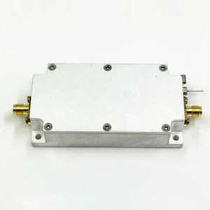 Für RF Endstufe 915 MHz Ausgangsverstärkung 40 dB 820-970 MHz 15W 24V SMA Kopf - Bild 1 von 4