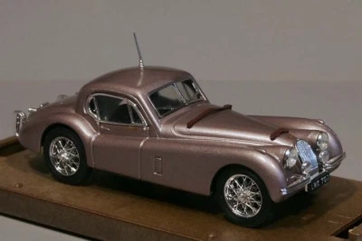 Brumm r106 - Jaguar XK120 coupé Linas - Montlhery 1948 1/43 boxed - Immagine 1 di 2