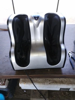 Foot And Leg Massager With Heat Control And Wall Plug In - Image 1 of 4
