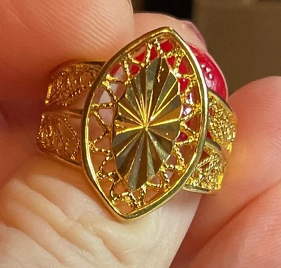 Anillo de filigrana enchapado en oro amarillo de 10K talla 7 hecho en Etiopía estrella explosiva, difícil de encontrar Foto 1 de 3