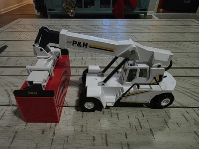 JOAL。 P&H 堆叠器 44t. 1: 50。 压铸金属带容器。 — 第 1/4 张图片