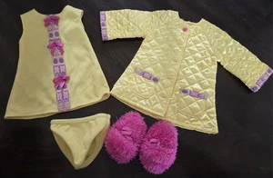 American Girl Clothes JULIE'S PAJAMAS & ROBE OUTFIT Real Buttons Retired - Picture 1 of 2