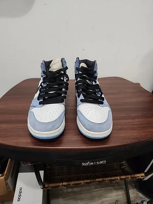 Talla 6.5Y - Jordan 1 Retro OG Alto "Azul Universitario" Foto 1 de 4