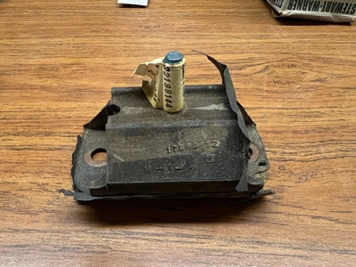 NUEVO EN STOCK 1996-05 CHEVY GMC BLAZER S10 JIMMY SONOMA 2x2 transmisión montaje GM 22188144 RARO Foto 1 de 4