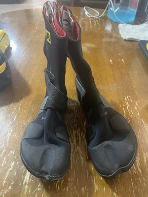 Botines de neopreno Patagonia R6. Mujer Talla 6 Excelente Estado Foto 1 de 3