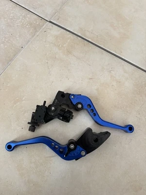 Palancas de freno y embrague CNC ajuste corto para Honda CBR600RR 2003 2004 2005 2006 Foto 1 de 4