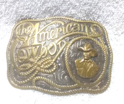 Пряжка Crumrine The American Cowboy с золотой гравировкой кромка веревки отличная винтажная форма - Изображение 1 из 4