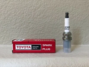 Toyota Genuine Parts Spark Plug Part 90080-91032 and Q16R-U11 - NEW - Picture 1 of 2