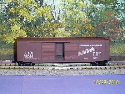  MICRO-TRAINS N SCALE #34100 50' STANDARD DBL.DOOR.BOX CAR LOUISVILLE & NASHVILL - Image 1 of 3