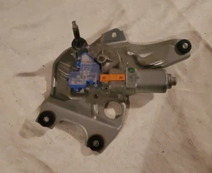 2013 Subaru Outback Wagon Rear Windshield Wiper Motor - Original Part - Picture 1 of 2