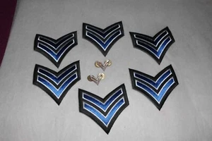 3 PAAR Polizei Security Corporal Chevrons Ärmelaufnäher blau weiß & 2 Pins - Bild 1 von 4
