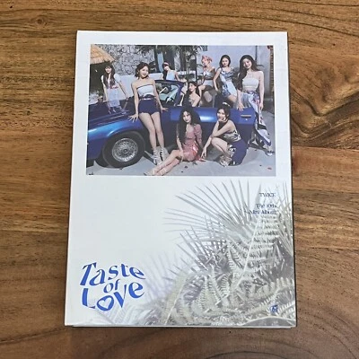 TWICE Taste of Love 10th Mini Album CD with Photobook K-pop Foto 1 de 4