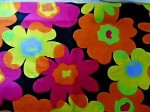 Genial Flower Power Decorador Tela Artesanal Multicolores Acentos para el Hogar Retro - Imagen 1 de 4