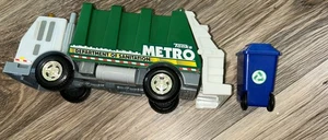 COLLECTIBLE 2013 HASBRO TONKA METRO DEPT OF SANITATION GARBAGE TRUCK #06590/can - Picture 1 of 6