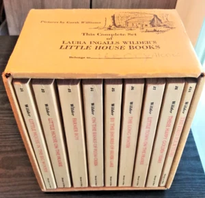 LAURA INGALLS WILDER'S LITTLE HOUSE COMPLETE SET OF BOOKS 1971 RARE!!! - Picture 1 of 11