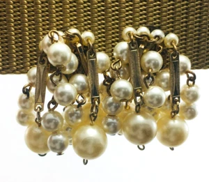 Lisner Clip On Earrings Cascading Faux Pear and Gold Tone Bar Vintage Signed - Picture 1 of 7