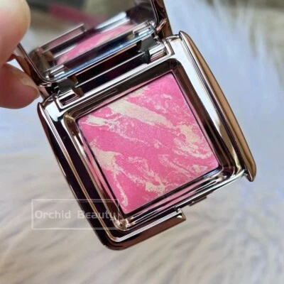 New Hourglass Ambient Lighting Blush~Diffused Heat~Mini Size 0.04 oz/ 1.3 g - Image 1 of 3