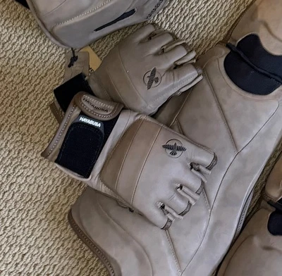 Hayabusa T3 LX 4oz MMA/Jujutsu Gloves Medium vintage brown color  - Image 1 of 3