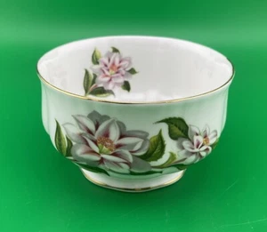 Vintage Paragon Sugar Bowl Floral Fine Bone China Gold Rim - Picture 1 of 4