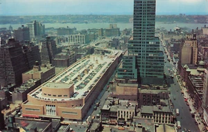 NYC Port Authority Bus Terminal New York City 1950s Vintage Postcard MCM NY - Picture 1 of 2