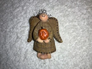Angel with Pumpkin Fall/ Autumn pin- signed - Picture 1 of 5