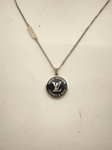 LOUIS VUITTON（LV） Collana LOUIS VUITTON Uomo M00911 con top SLV usata
