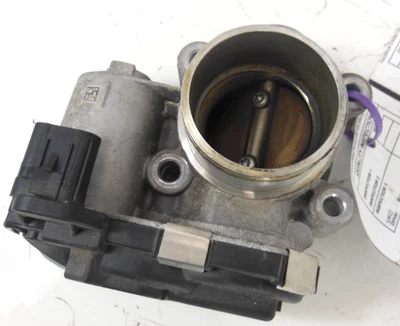 Chevrolet 2016-2022 carrocería de acelerador de chispa OEM Foto 1 de 3