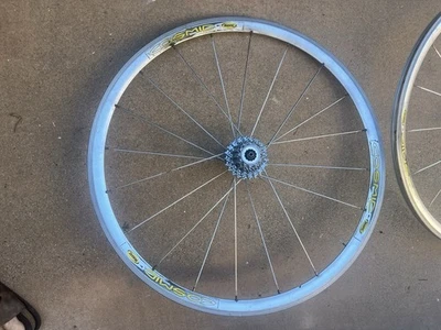 Llantas cubierta aleación Shimano Mavic Cosmic 9 velocidades vintage con rueda libre de 9 velocidades Foto 1 de 4