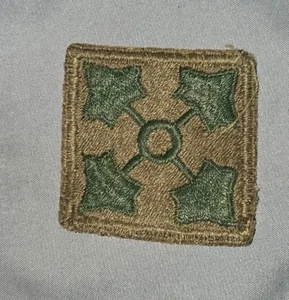 ORIGINAL WWII US ARMY 4TH INFANTRY DIVISION JACKET SLEEVE INSIGNIA PATCH - Picture 1 of 2