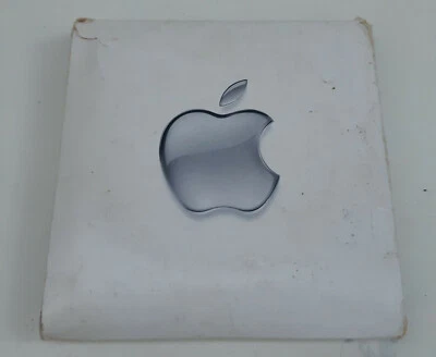 Original Genuine Apple iMac Media iOS X 10.1.2 PUMA 11 CD-Rom's - Image 1 of 4