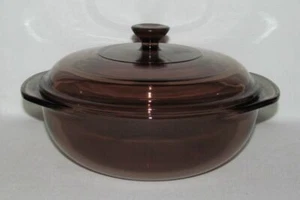 Pyrex Ovenware FIRESIDE Originals Amber Medium Round Casserole with Lid - Picture 1 of 2