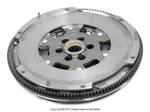 AUDI/VW TT QUATTRO BEETLE GOLG JETTA (2000-2005) Dual Mass Flywheel LUK OEM - Image 1 of 1