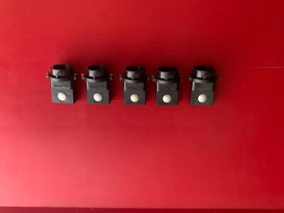 5x CIC9000-TW CIC CONNECTOR LAMP SOCKET 2 LEADS - Image 1 of 4
