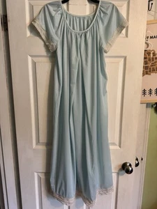 Vintage Women’s Maternity Gown Baby Blue With Trim Size Medium - Picture 1 of 5