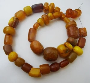 Unique lot of Vintage Oriental Amber beads - Picture 1 of 4