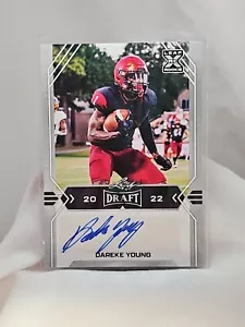 Dareke Young 2022 Leaf Draft Auto Rookie BA-DY1 Seattle Seahawks - Bild 1 von 4