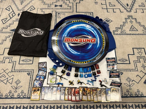 Monsuno Lot Figures, Cores , Cards, Board, And Bag!! Cover