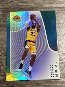 2018-19 Panini Status - Purple #57 LeBron James