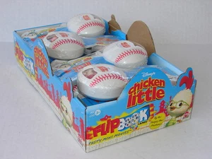 DISNEY'S CHICKEN LITTLE 2005 BASEBALL FLIP BOOK COMPLETE 12 PC STORE DISPLAY  - Picture 1 of 8